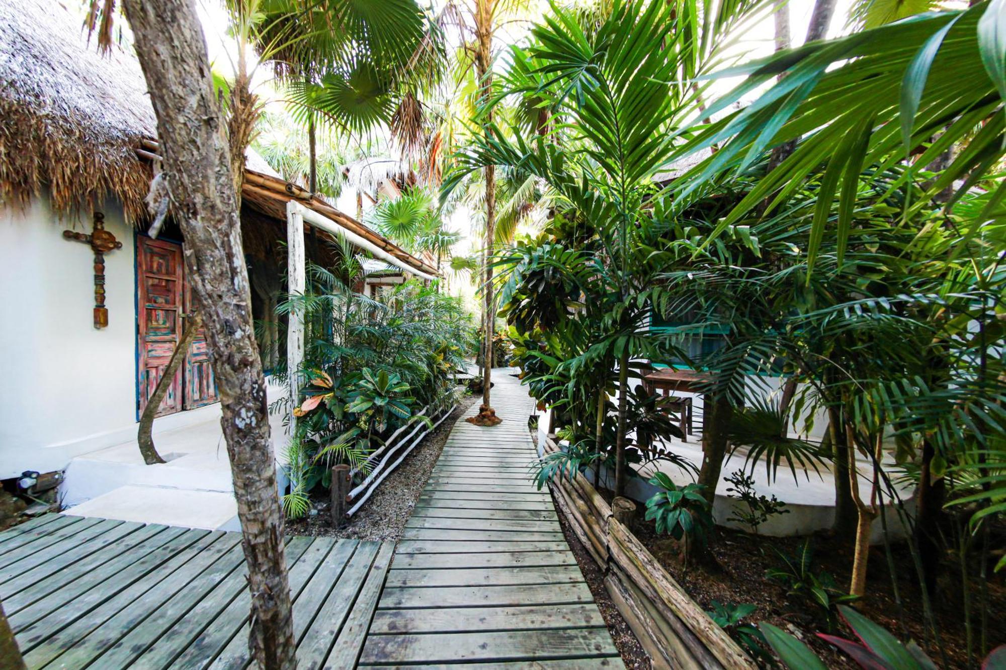 Hotel Cormoran Tulum & Cenote Bagian luar foto